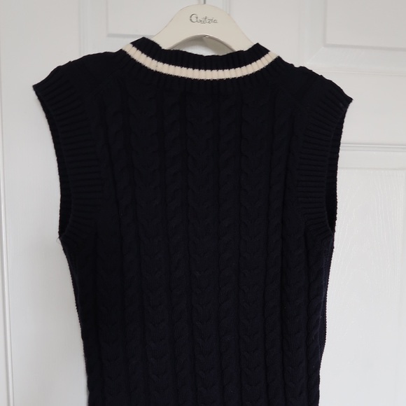 Aritzia Sunday Best Winston Sweater Vest Navy Size XXS - Picture 3 of 5
